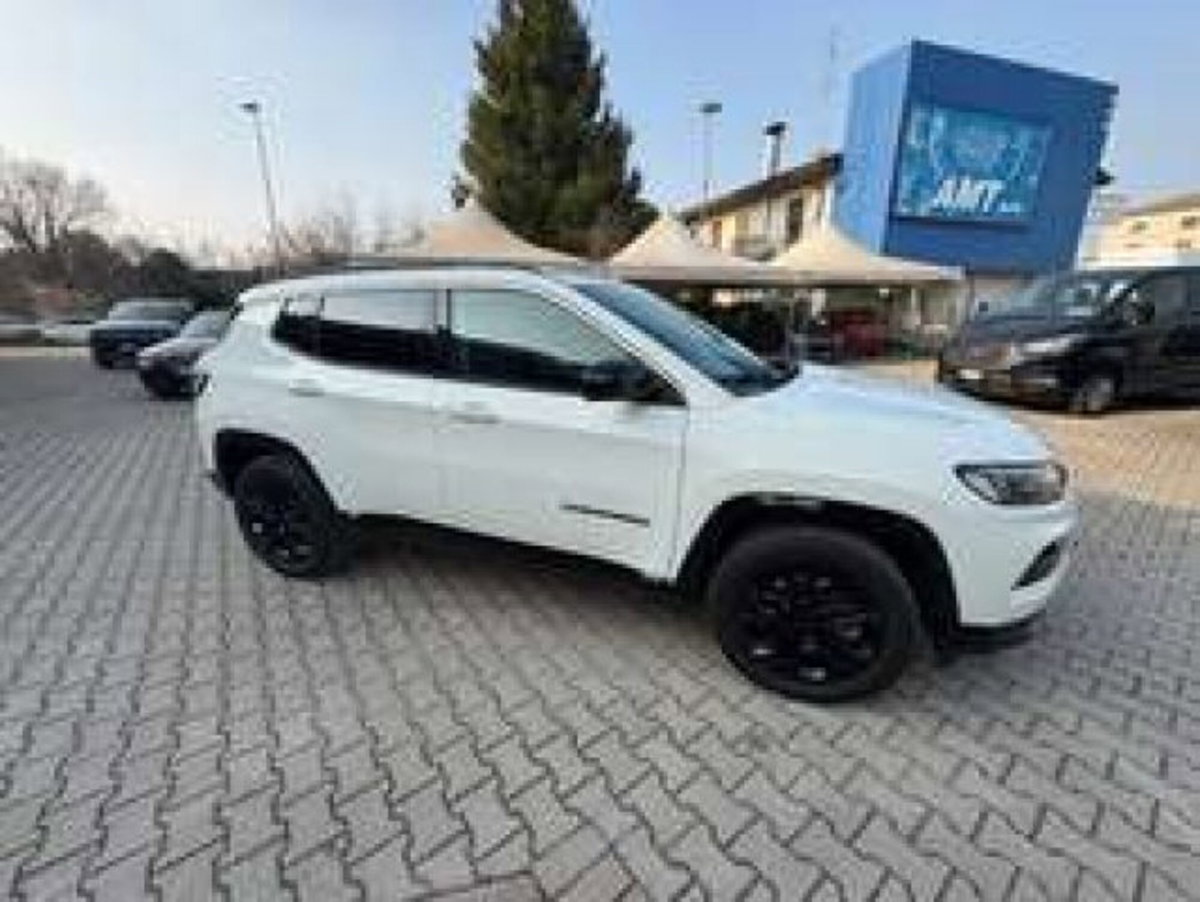 Jeep Compass 1.3 T4 190CV PHEV AT6 4xe Limited (4)