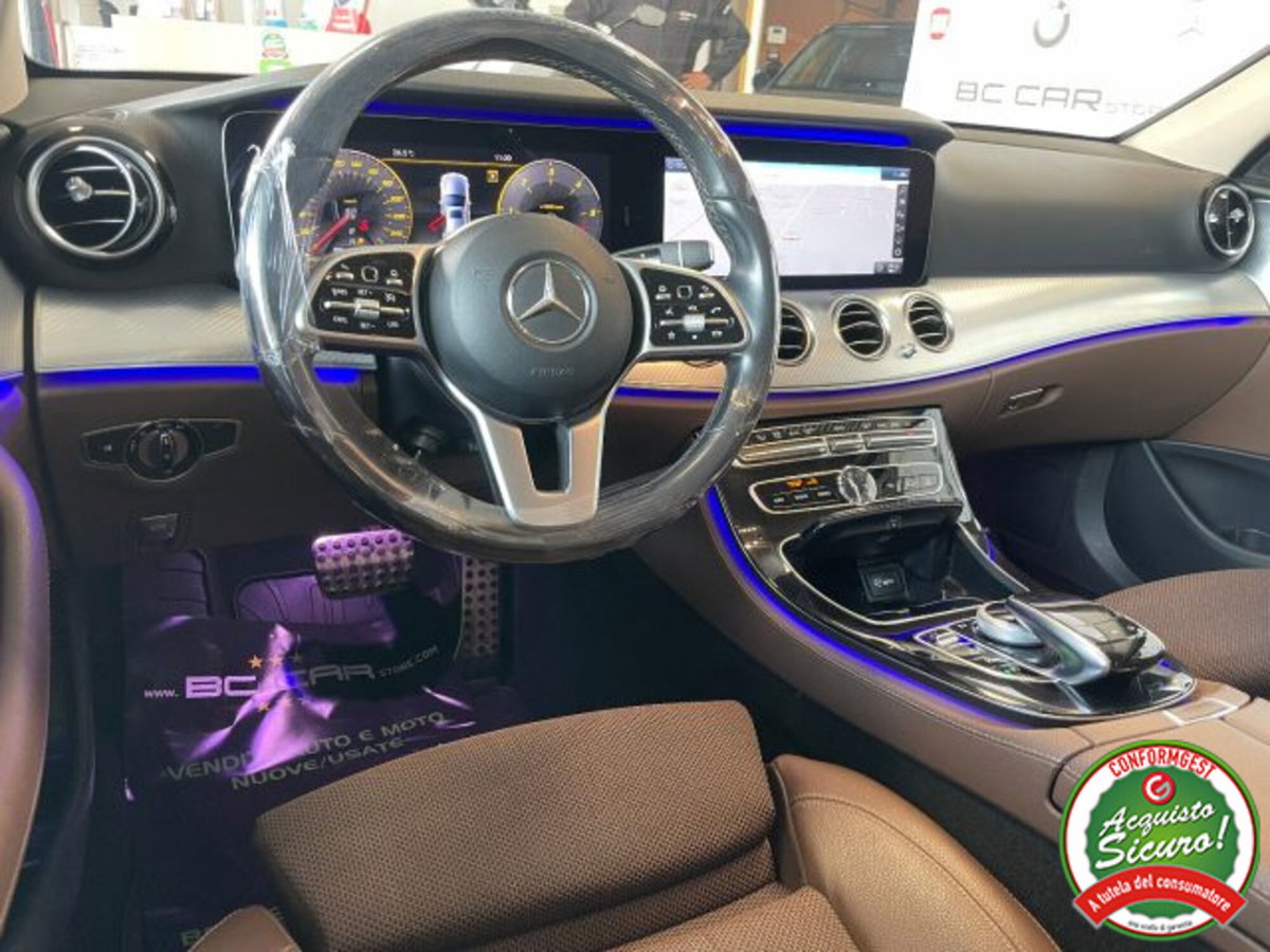 Mercedes-Benz Classe E 200 d Auto Premium (12)