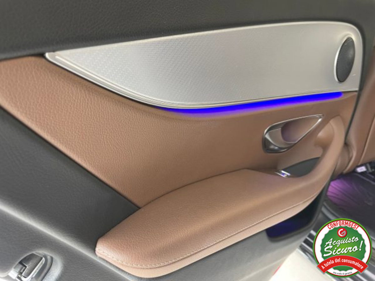 Mercedes-Benz Classe E 200 d Auto Premium (18)