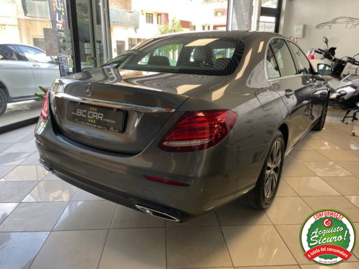 Mercedes-Benz Classe E 200 d Auto Premium (4)