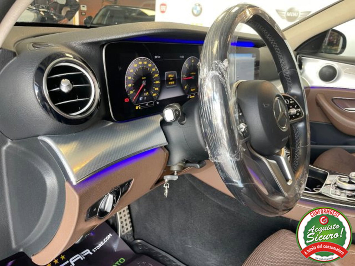 Mercedes-Benz Classe E 200 d Auto Premium (9)