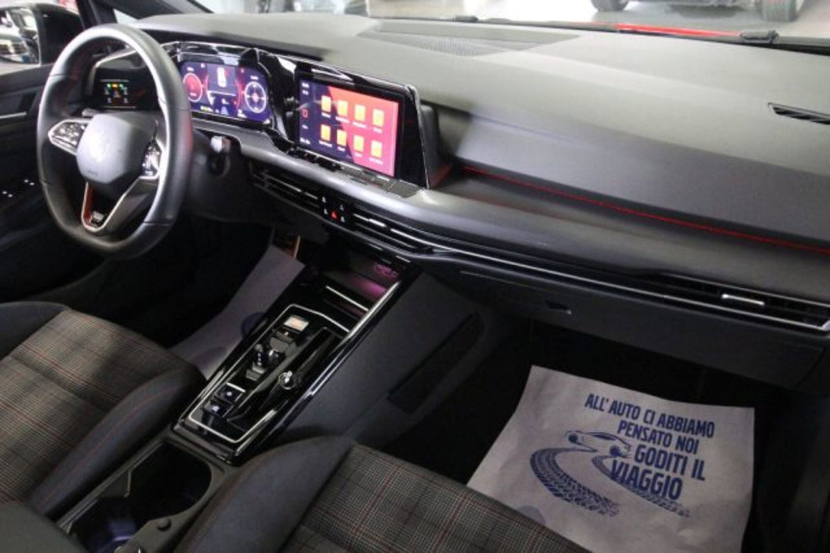 Volkswagen Golf 2.0 tsi GTI MT Ultimate 245cv (10)
