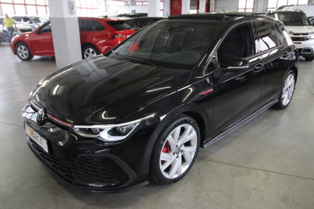 Volkswagen Golf 2.0 tsi GTI MT Ultimate 245cv (2)