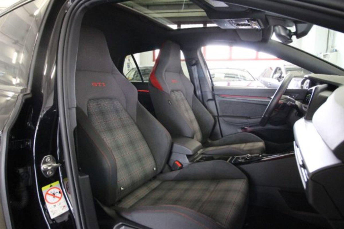 Volkswagen Golf 2.0 tsi GTI MT Ultimate 245cv (20)