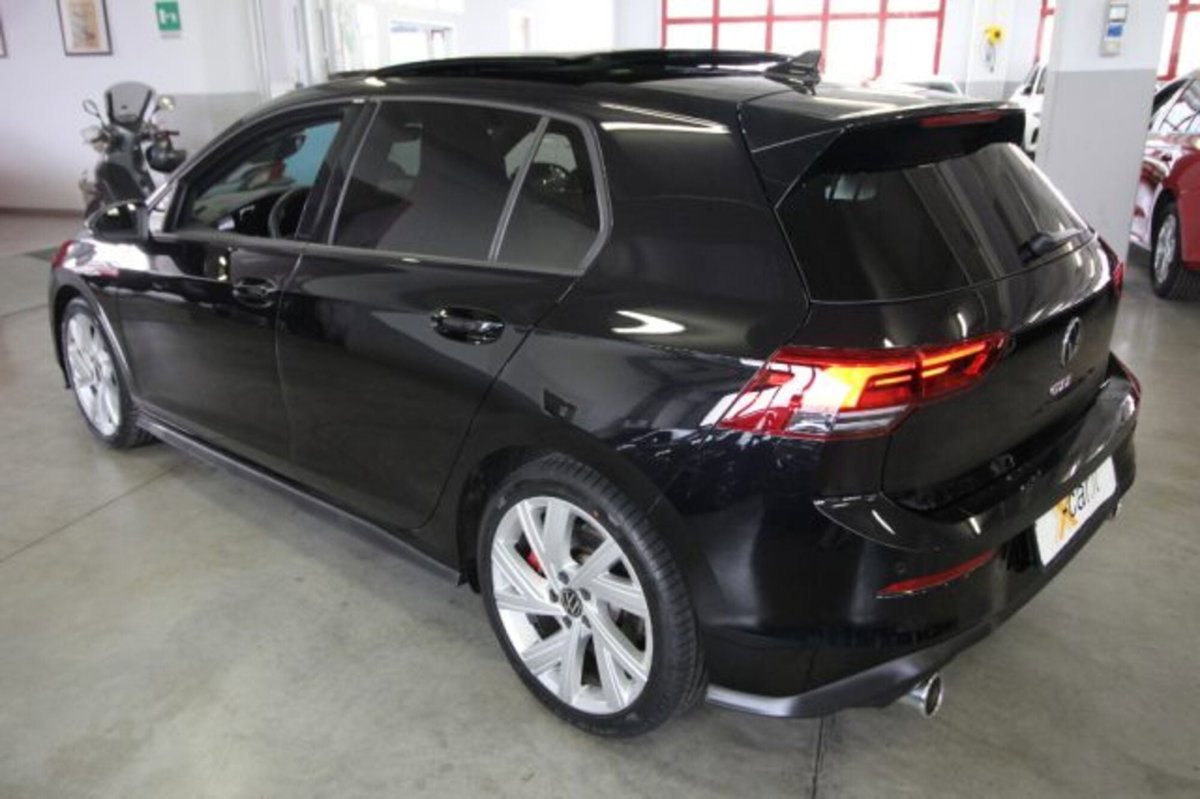 Volkswagen Golf 2.0 tsi GTI MT Ultimate 245cv (4)