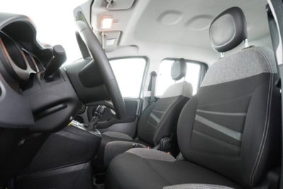 Fiat Panda 1.0 FireFly S&S Hybrid City Cross (2)