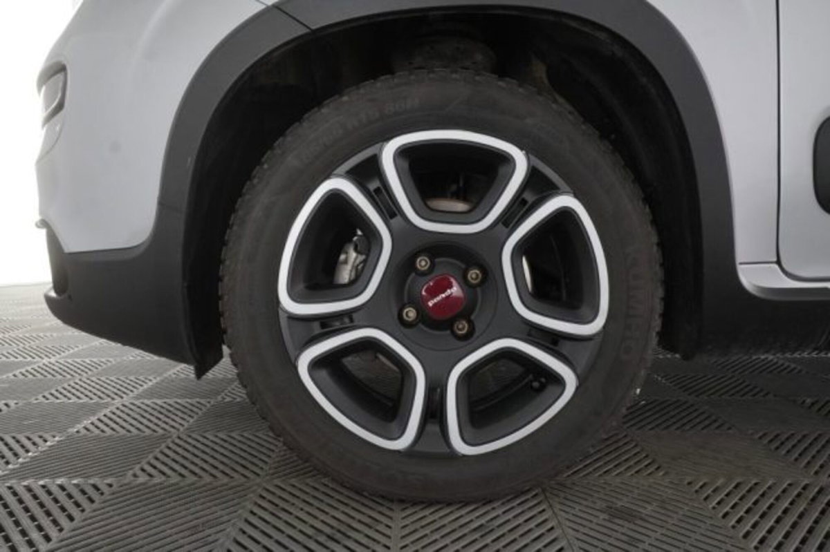 Fiat Panda 1.0 FireFly S&S Hybrid City Cross (16)
