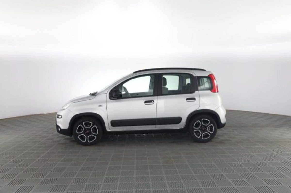 Fiat Panda 1.0 FireFly S&S Hybrid City Cross (7)