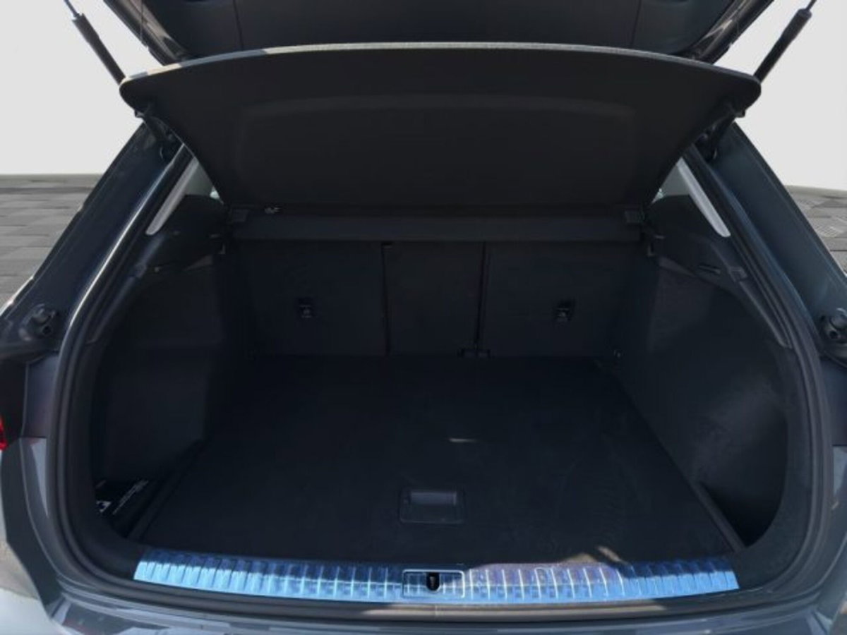 Audi Q3 35 TDI quattro S tronic Business Advanced (13)