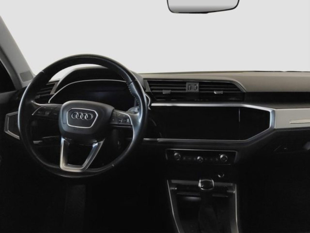 Audi Q3 35 TFSI S tronic Business (11)