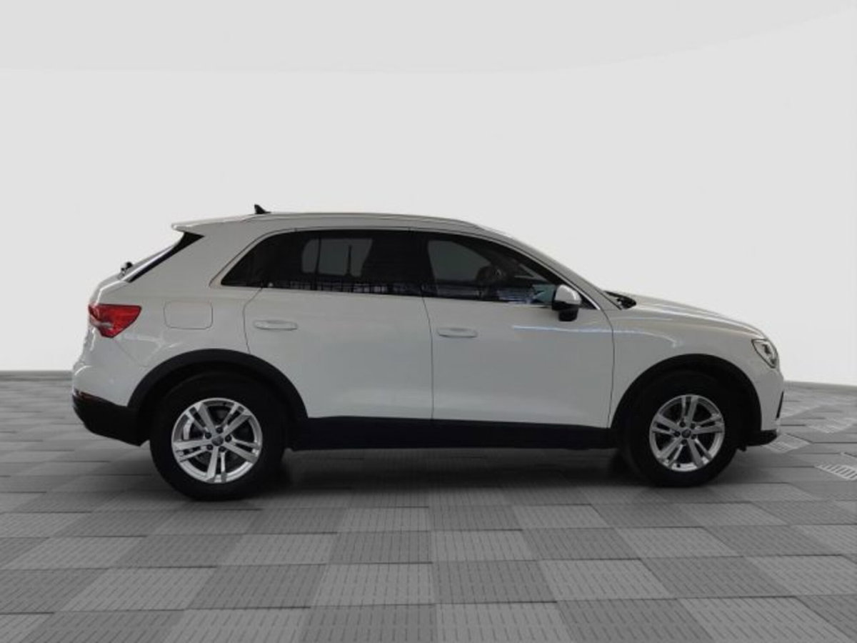 Audi Q3 35 TFSI S tronic Business (6)