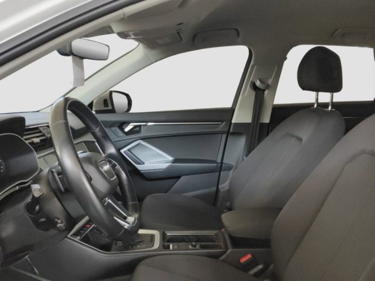 Audi Q3 35 TFSI S tronic Business (9)