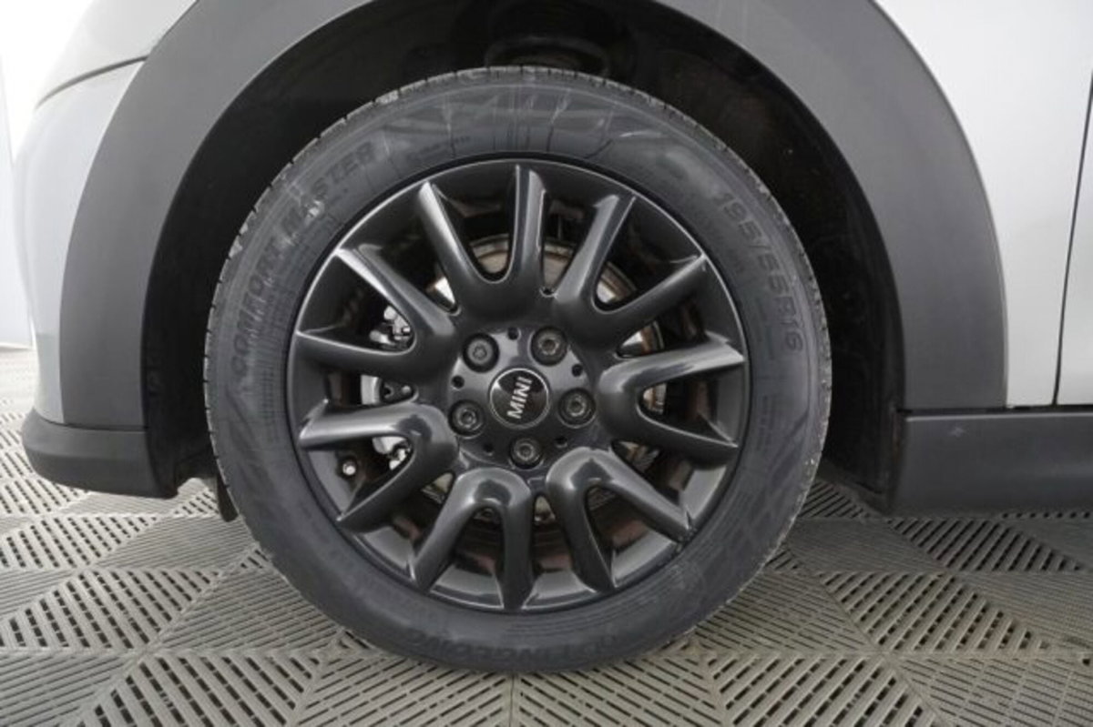 MINI Mini 1.5 Cooper Classic 5 porte (16)