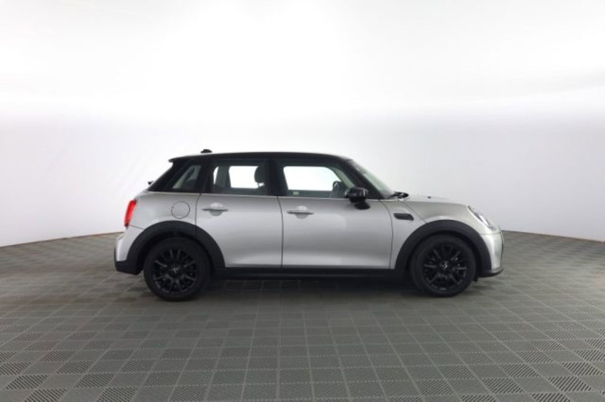MINI Mini 1.5 Cooper Classic 5 porte (3)