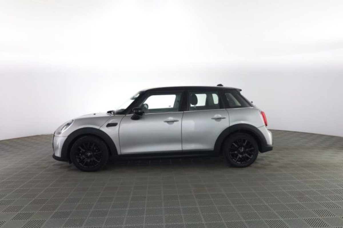 MINI Mini 1.5 Cooper Classic 5 porte (7)