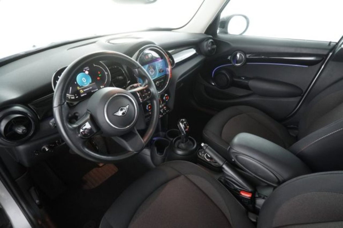 MINI Mini 1.5 Cooper Classic 5 porte (9)