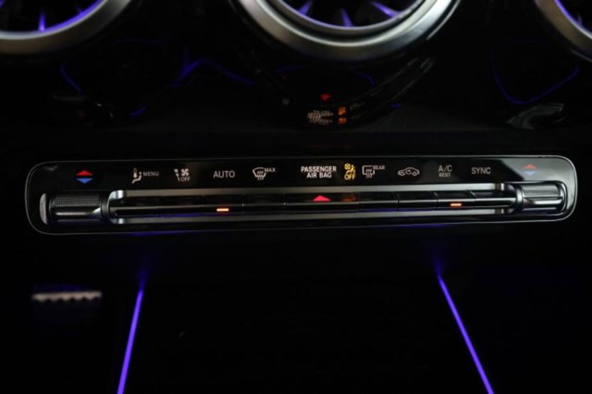 Mercedes-Benz CLA Shooting Brake 200 d Automatic 4Matic Shooting Brake Premium (13)