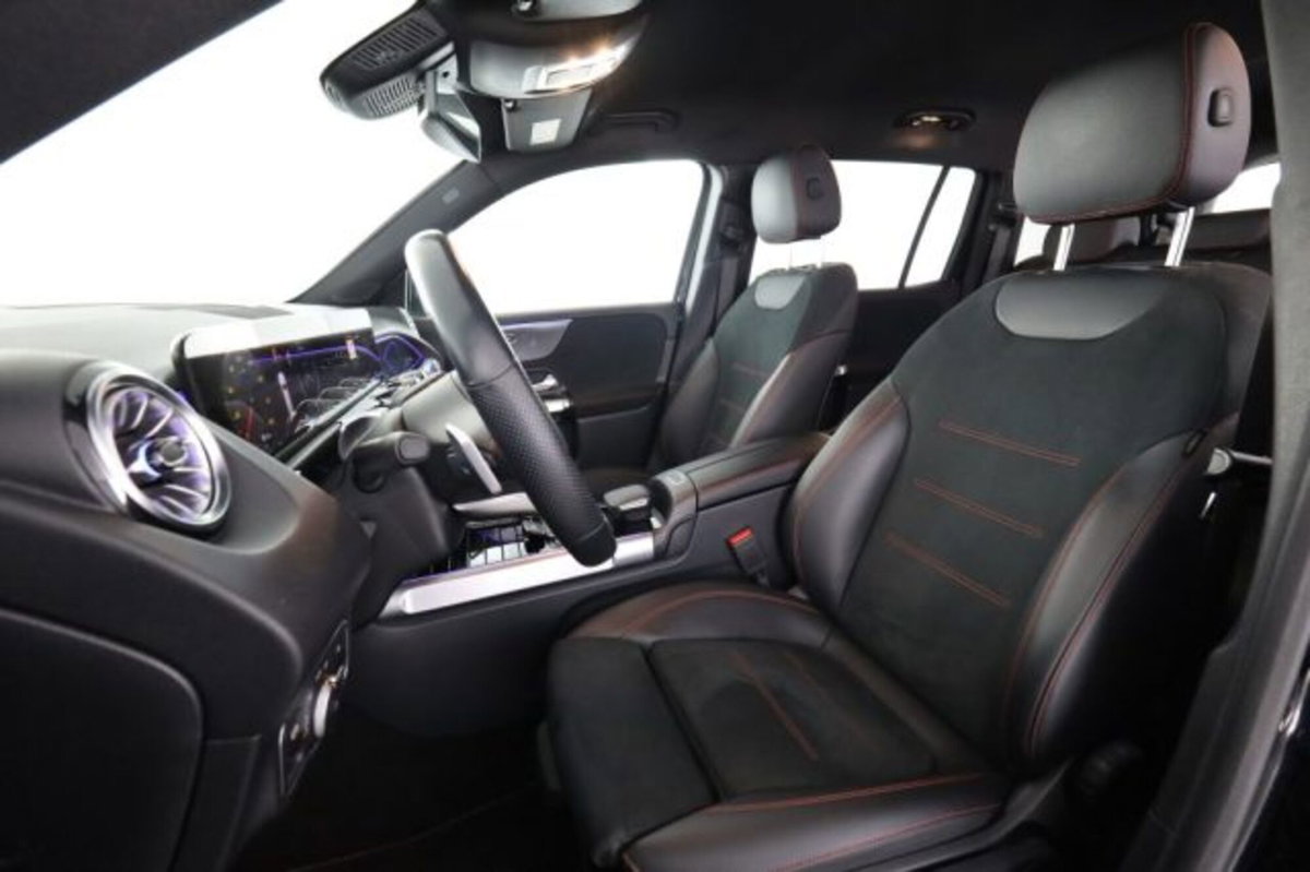 Mercedes-Benz CLA Shooting Brake 200 d Automatic 4Matic Shooting Brake Premium (2)