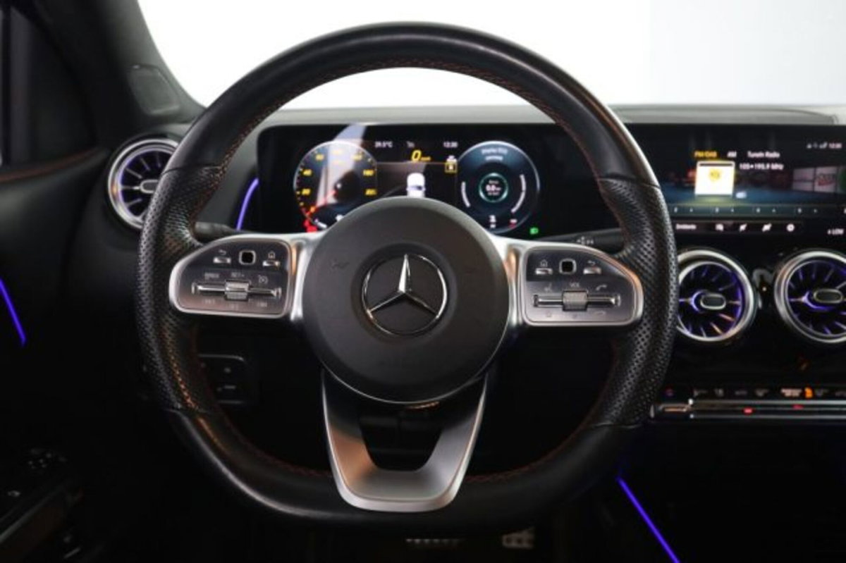 Mercedes-Benz CLA Shooting Brake 200 d Automatic 4Matic Shooting Brake Premium (5)