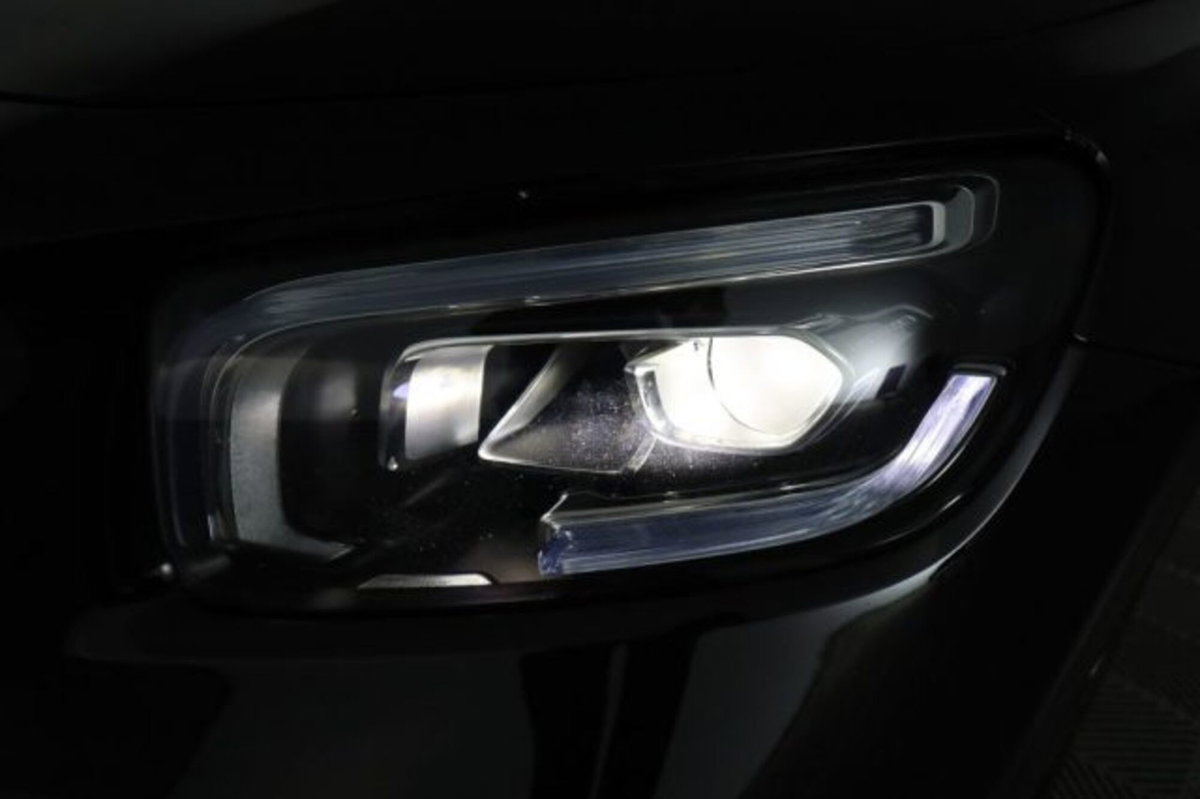 Mercedes-Benz CLA Shooting Brake 200 d Automatic 4Matic Shooting Brake Premium (9)
