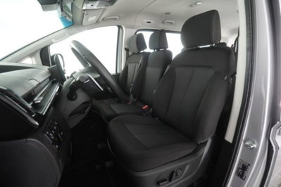 Hyundai Staria 2.2 awd auto (10)