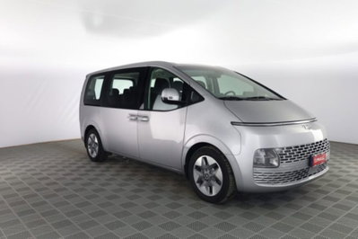 Hyundai Staria 2.2 awd auto (2)
