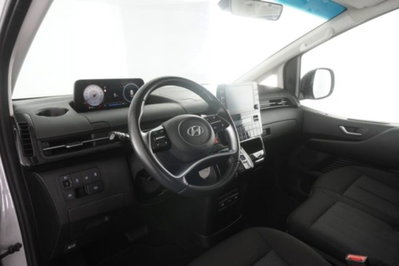Hyundai Staria 2.2 awd auto (9)