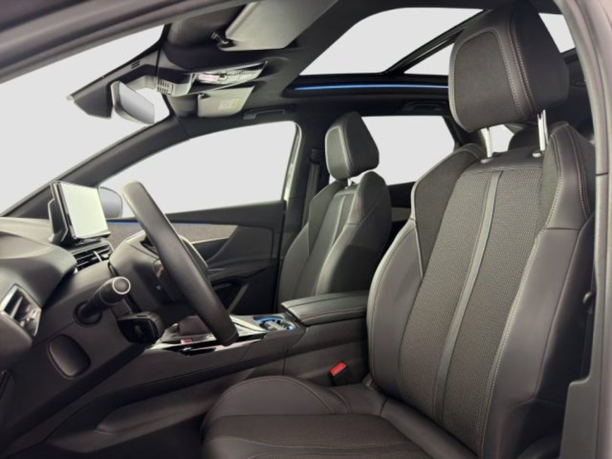 Peugeot 3008 PureTech Turbo 130 S&S GT (9)