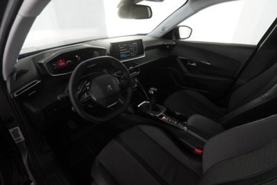 Peugeot 2008 PureTech 130 S&S Allure Pack usata