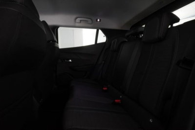 Peugeot 2008 PureTech 130 S&S Allure Pack (3)