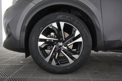 Peugeot 2008 PureTech 130 S&S Allure Pack (8)