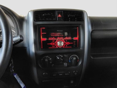 Suzuki Jimny 1.3 4WD Evolution (17)