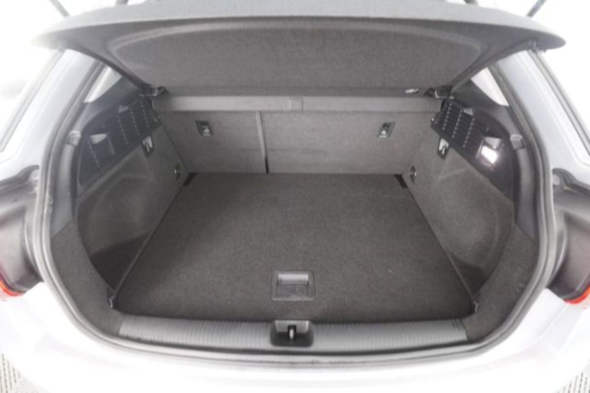 Audi Q2 Q2 30 TDI S tronic S line Edition (14)