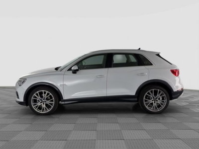 Audi Q3 35 TDI quattro S tronic Business Advanced (2)