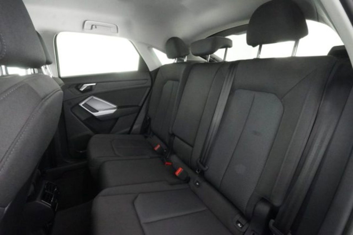 Audi Q3 Sportback 35 TDI quattro S tronic S line edition (3)