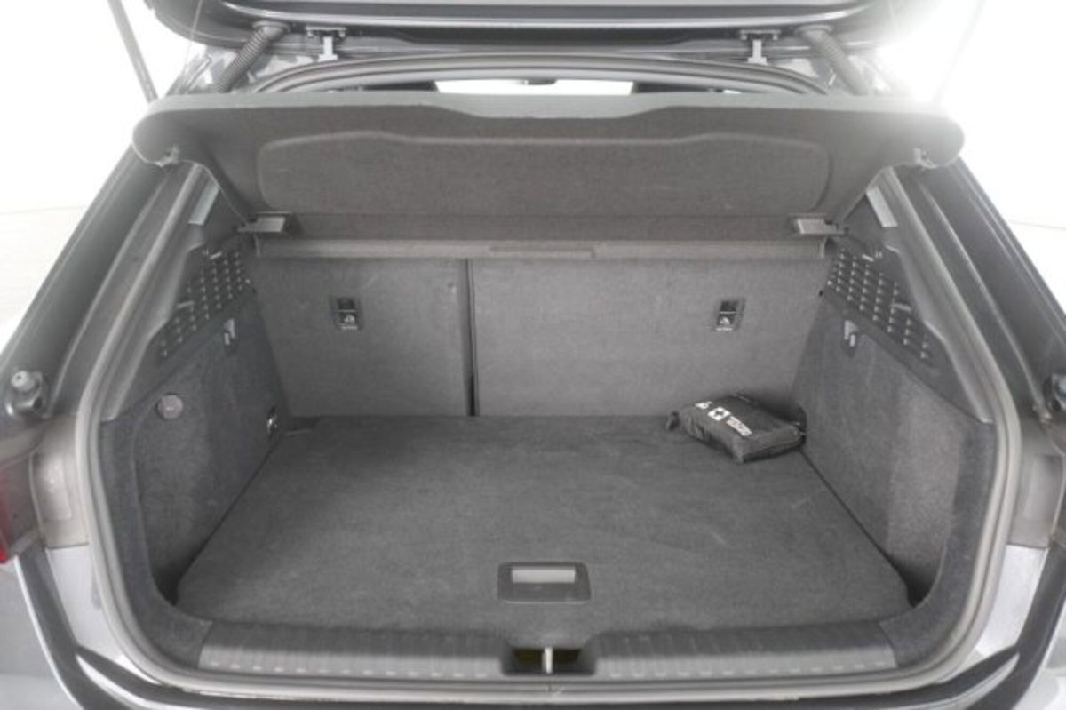 Audi A3 Sportback 35 TDI S tronic Business (5)
