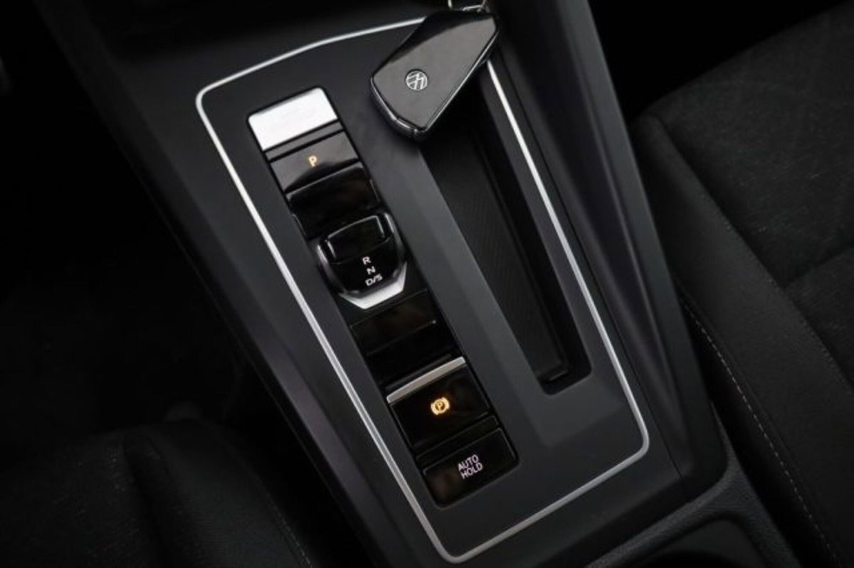 Volkswagen Golf Variant 1.0 eTSI EVO DSG Life (12)