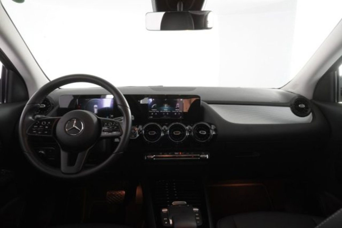 Mercedes-Benz CLA Shooting Brake 200 d Automatic Shooting Brake Business (12)