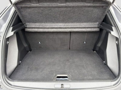 Peugeot 2008 PureTech 130 S&S EAT8 GT Pack (13)