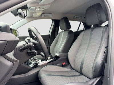 Peugeot 2008 PureTech 130 S&S EAT8 GT Pack (9)