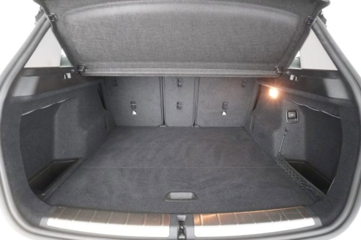 BMW X1 xDrive20d Business Advantage (14)