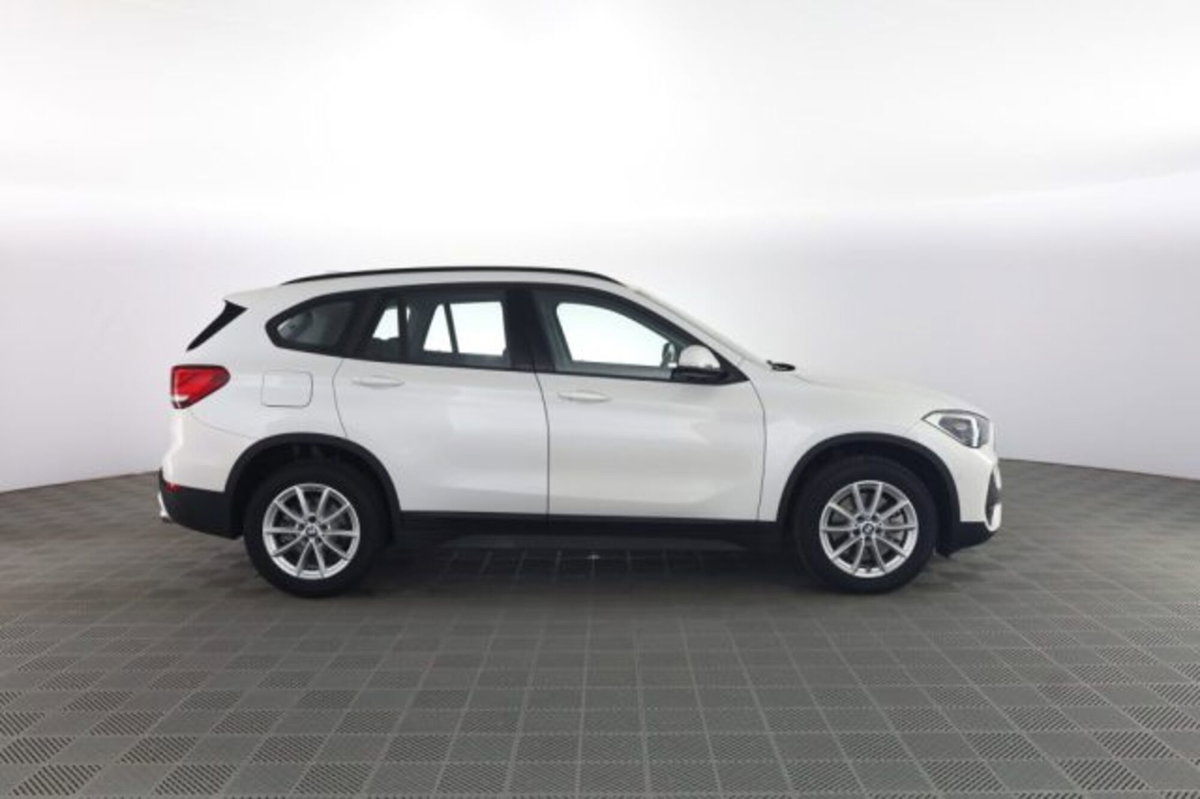 BMW X1 xDrive20d Business Advantage (3)