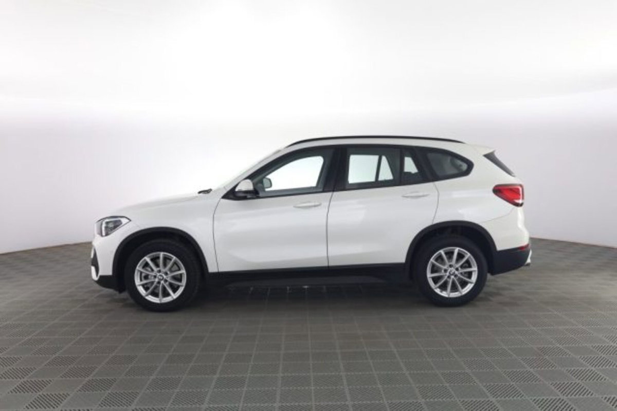 BMW X1 xDrive20d Business Advantage (7)