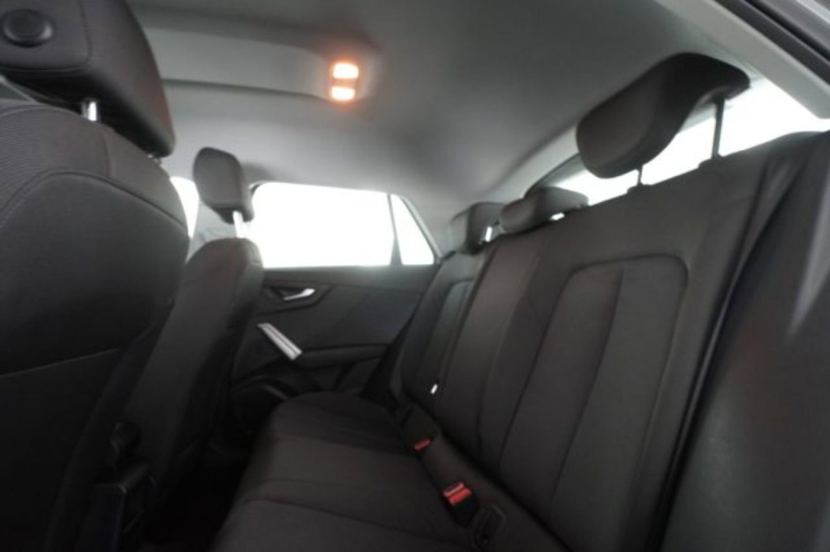 Audi Q2 Q2 30 TDI Business (11)