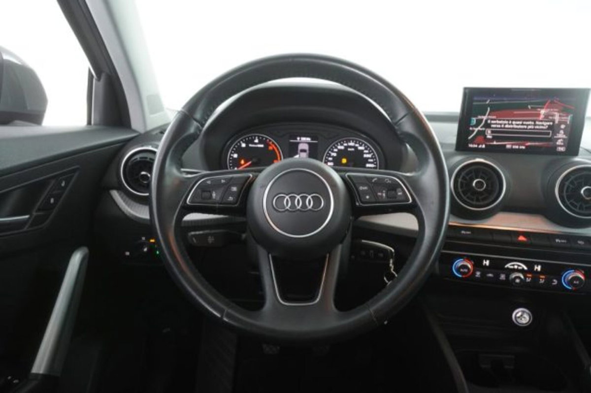 Audi Q2 Q2 30 TDI Business (13)