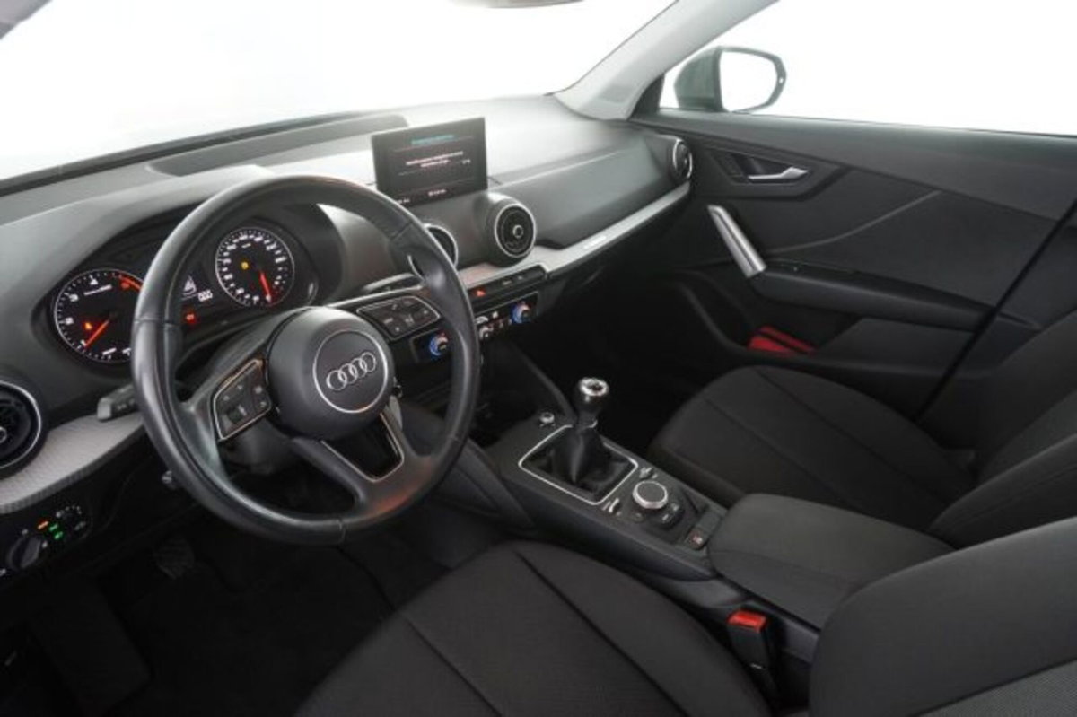 Audi Q2 Q2 30 TDI Business (9)
