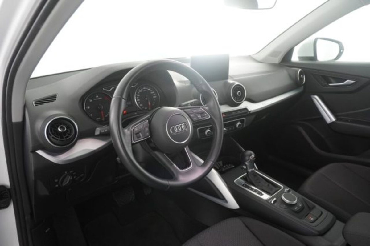 Audi Q2 Q2 30 TDI S tronic Business (9)