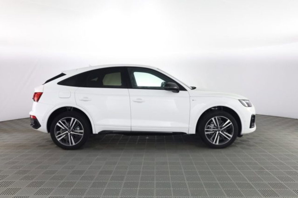 Audi Q5 Sportback 40 2.0 tdi mhev 12V S line Plus quattro s-tronic (3)