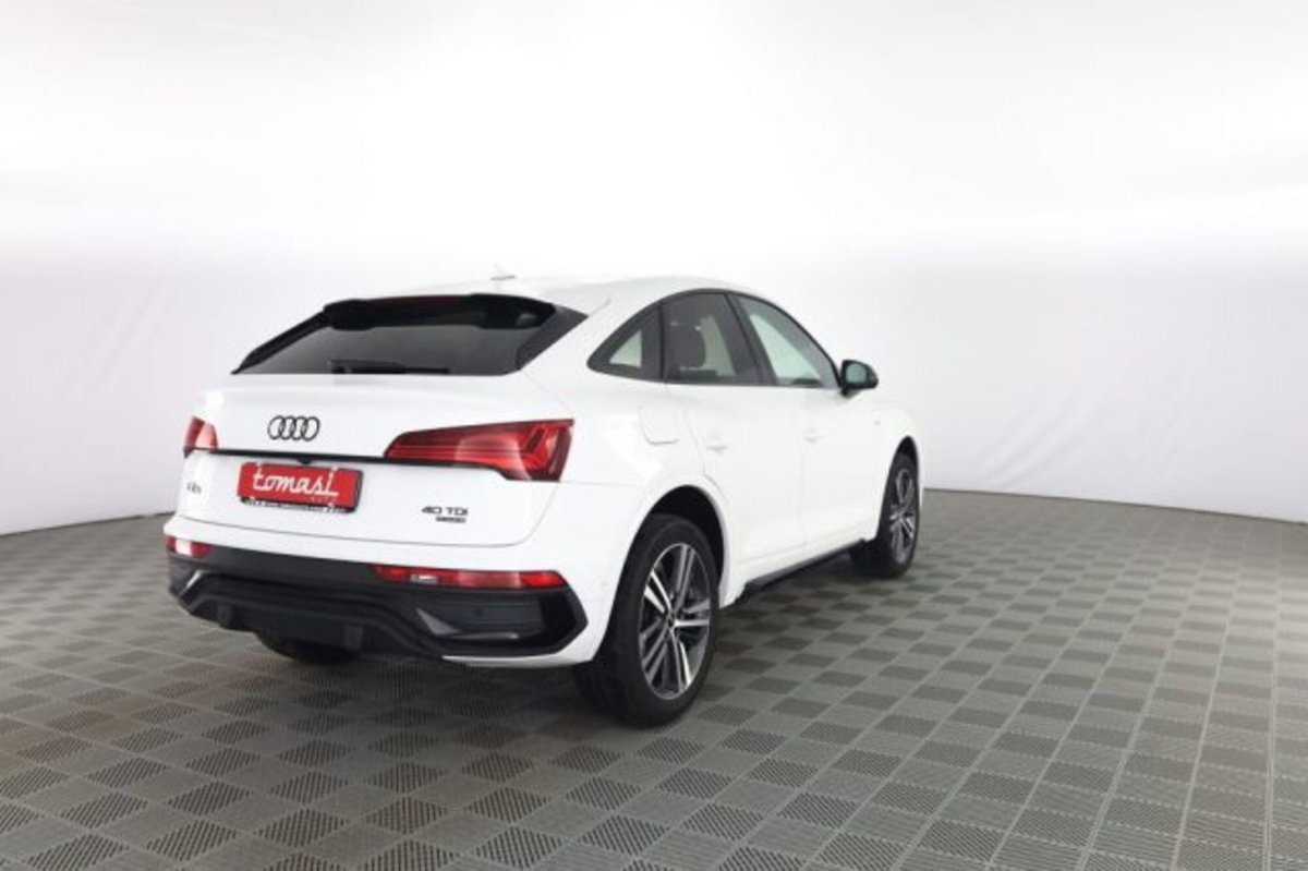 Audi Q5 Sportback 40 2.0 tdi mhev 12V S line Plus quattro s-tronic (4)