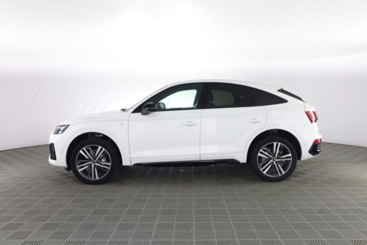 Audi Q5 Sportback 40 2.0 tdi mhev 12V S line Plus quattro s-tronic (7)